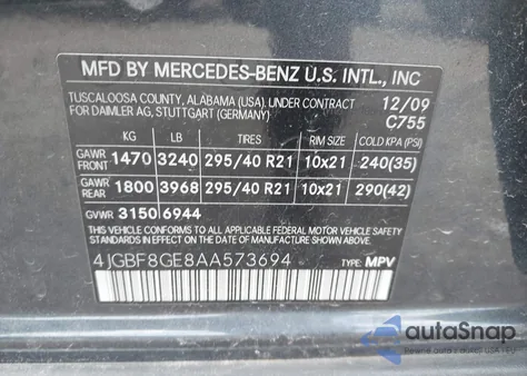 2010 Mercedes-Benz Gl 550 4Matic z USA, uszkodzony, nr VIN 4JGBF8GE8AA573694